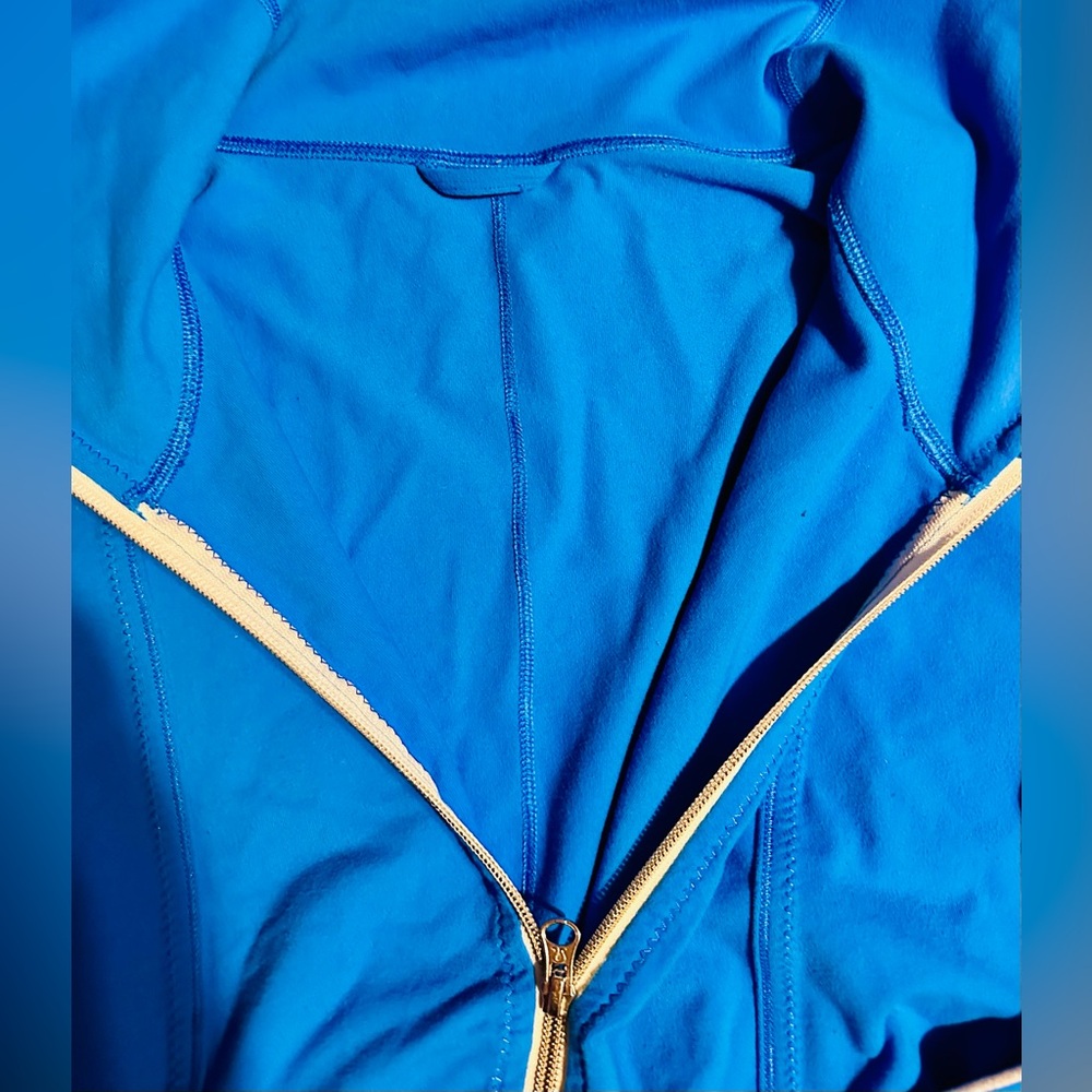Lululemon jacket - Picture 5 of 5